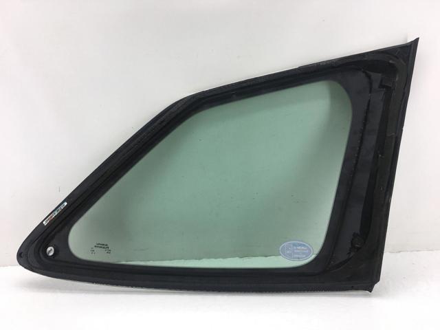 Стекло багажного отсека, левое 65209AJ11A SUBARU