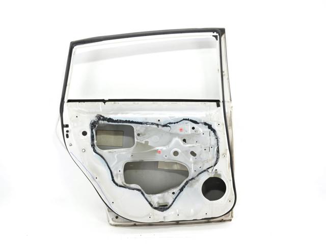 670040F040 TOYOTA Дверь задняя левая купить в Украина