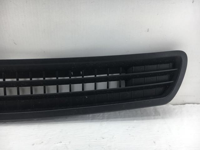 68745JD000 NISSAN Решетка обдува лобового стекла на "торпедо" купить в Хмельницкий