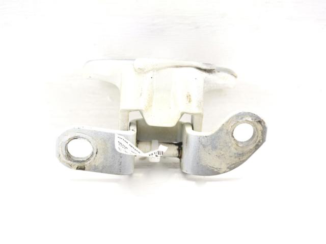 687500D061 TOYOTA Петля двери задней правой купить в Киев