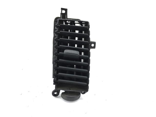 Решетка воздуховода левая 68751EB30C NISSAN
