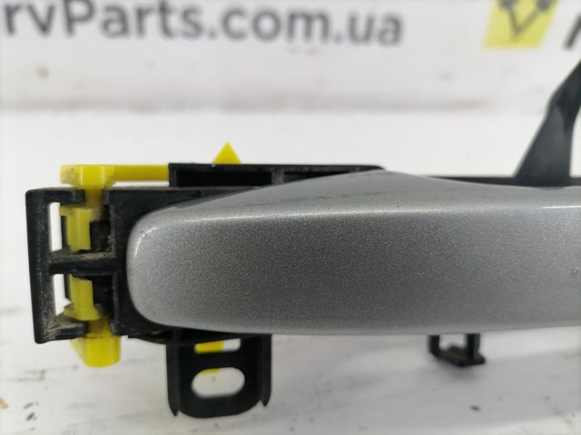 TOYOTA 6920205032 Держатель наружной ручки двери передней левой в наличии Украина