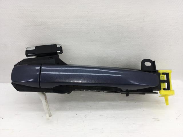 Держатель наружной ручки двери, задней левой 6920305042 TOYOTA