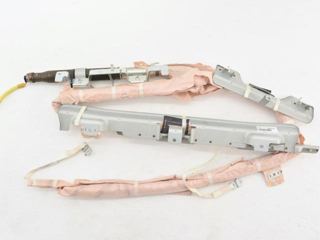 Шторка боковая правая 7030A040 MITSUBISHI