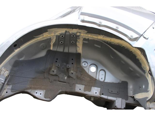 781136RR0A NISSAN Крыло заднее левое купить в Черновцы