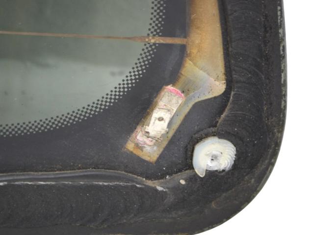 79700EB300 NISSAN Заднее стекло купить в Николаев