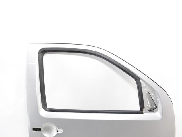 NISSAN 80152EB330 Дверь передняя правая в наличии Сумы