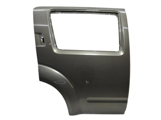 Дверь пассажирская задняя правая 82100EB330 NISSAN