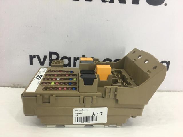 Блок предохранителей и реле 82201SJ901 SUBARU