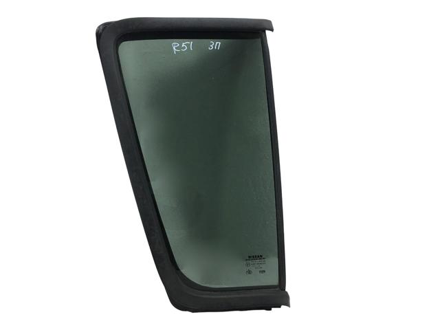 Форточка двери треугольник, задней, правой 82262EB33A NISSAN