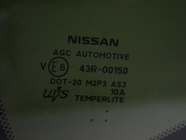 833016RR0A NISSAN Стекло кузова (багажного отсека) левое купить в Полтава