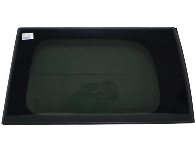 Стекло багажного отсека, левое 83307EB305 NISSAN