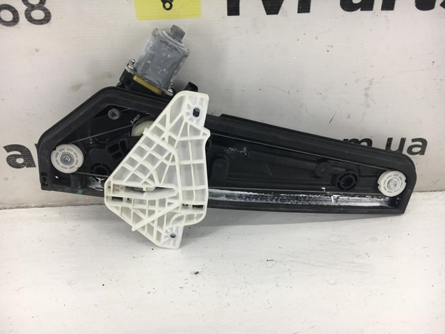  Механизм стеклоподъемника правой задней двери 834022V000 HYUNDAI
