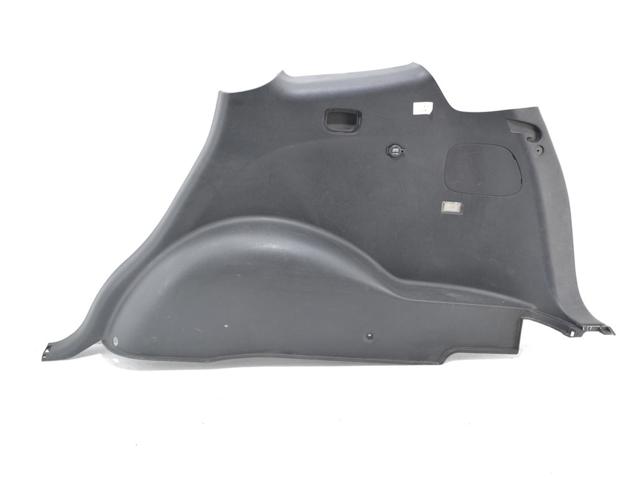 Облицовка багажного отсека, правая 857402B300WK HYUNDAI
