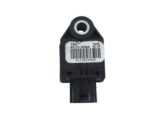 Датчик Айрбег передний 8917305060 TOYOTA