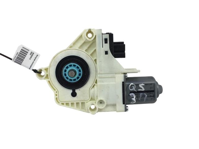 Мотор стеклоподъемника двери передней, правой 8K0959812 VAG