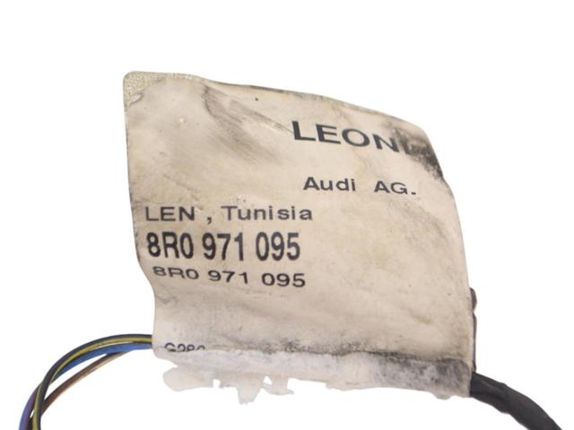 Проводка парктроника переднего 8R0971095 VAG