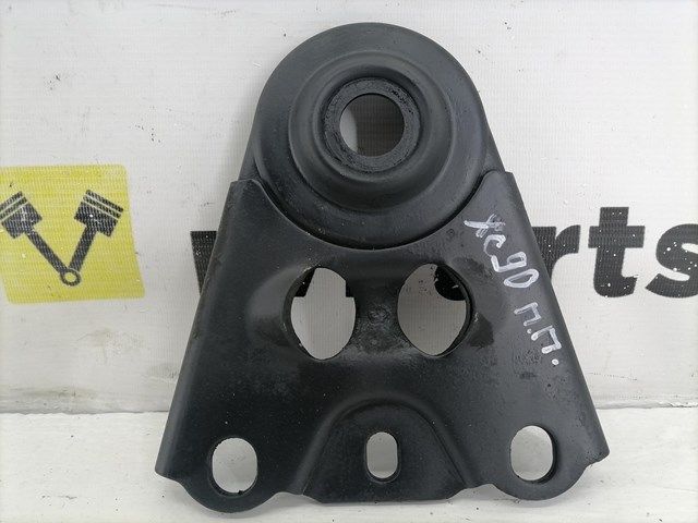 Кронштейн передней балки 9180949 VOLVO