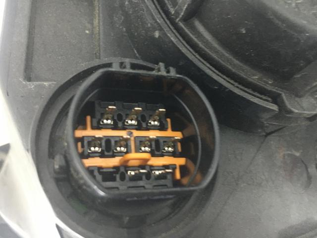 921022V110 HYUNDAI Правая фара купить в Винница