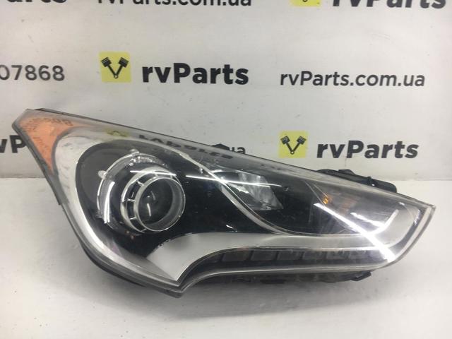 921022V110 HYUNDAI Правая фара купить в Черновцы