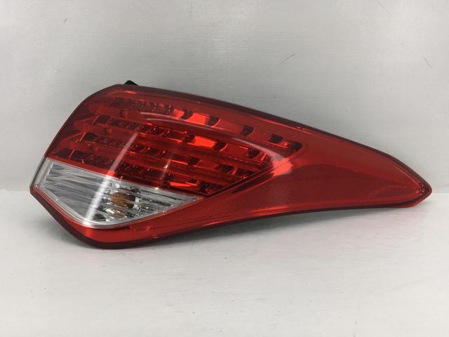 924023Z300 HYUNDAI Фонарь задний правый внешний купить в Одесса