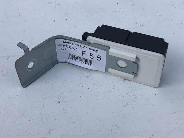 958004Z000 HYUNDAI купить в Кривой Рог