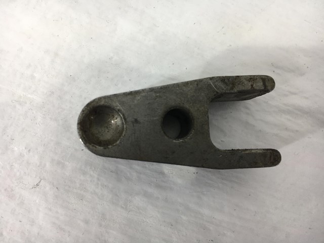 A6420160038 MERCEDES Кронштейн крепления форсунки купить в Львов