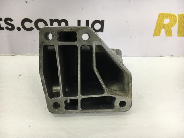 A6422230204 MERCEDES Кронштейн подушки (опоры) двигателя левой купить в Одесса