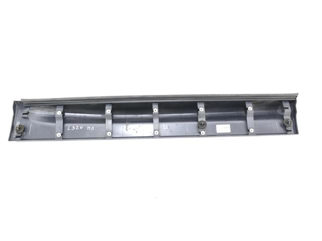 LAND ROVER DGP000212PCL Молдинг двери передней левой в наличии Черкассы
