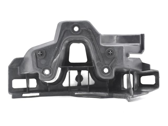 LAND ROVER DQN000051 Кронштейн бампера заднего левый в наличии Киев