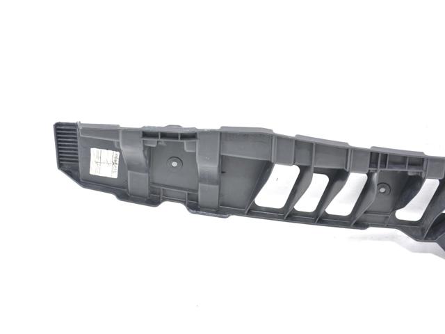 LAND ROVER DQN500011 Кронштейн бампера заднего центральный в наличии Украина