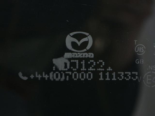 MAZDA KD4773510 Стекло двери задней левой в наличии Винница