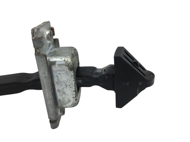 MAZDA KD5372270 Ограничитель задней двери в наличии Кривой Рог