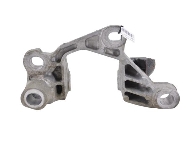 MAZDA KD623908YB Кронштейн подушки (опоры) двигателя левой в наличии Черкассы