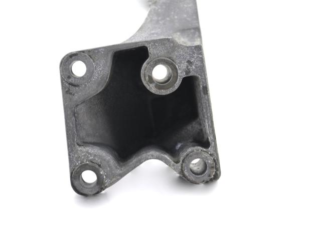 LAND ROVER KKU500590 Кронштейн подушки (опоры) двигателя правой в наличии Черновцы