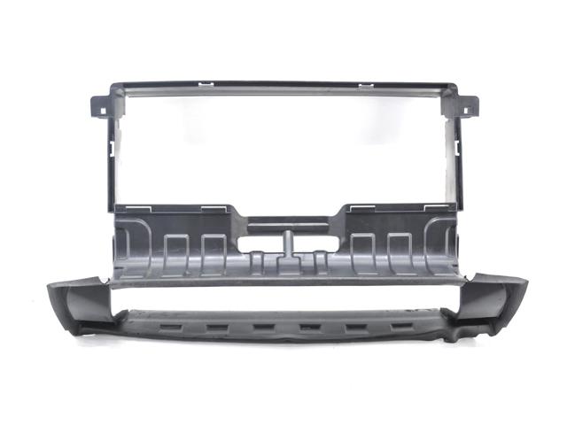Воздуховод радиатора LR000886 LAND ROVER