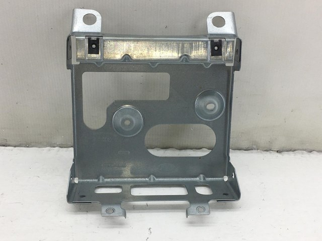 LAND ROVER LR003071 в наличии Львов