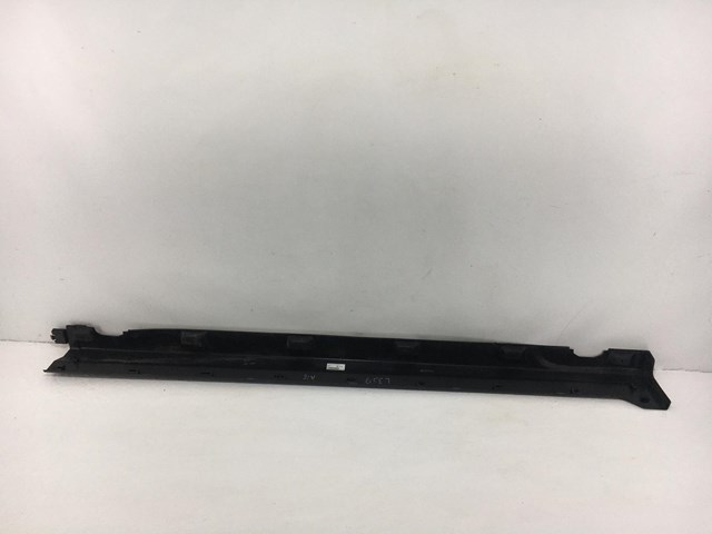 LR014202 LAND ROVER Накладка (молдинг) порога наружная левая купить в Ирпень