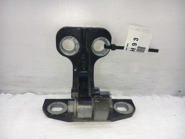 Петля задней двери, левой LR018035 LAND ROVER