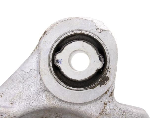 LAND ROVER LR024482 Цапфа задняя правая в наличии Полтава