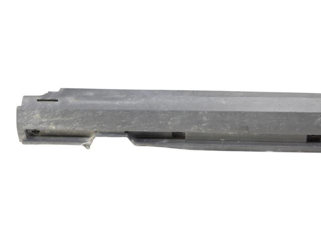 LR027283 Накладка (молдинг) порога наружная левая купить Чернигов