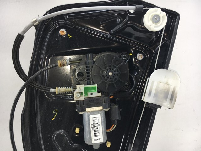 LR032028 LAND ROVER Механизм стеклоподъемника двери задней правой купить в Сумы