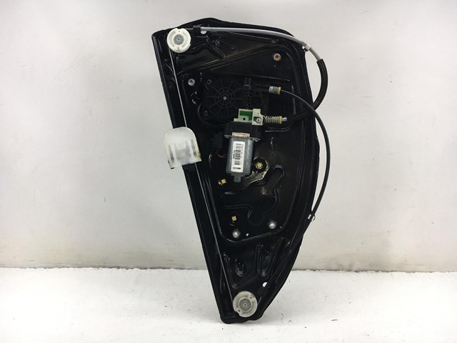 Стеклоподъемник задней левой двери LR032029 LAND ROVER