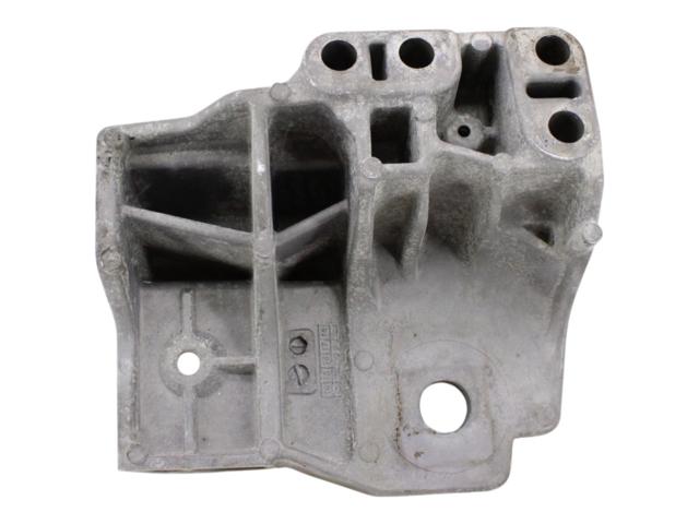 LAND ROVER LR037029 Кронштейн подушки (опоры) двигателя правой в наличии Николаев