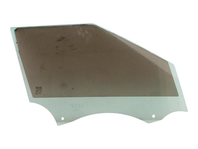 Стекло пассажирской двери LR044525 LAND ROVER