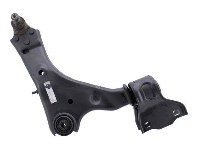 Правый рычаг передней нижней подвески LR060046 LAND ROVER