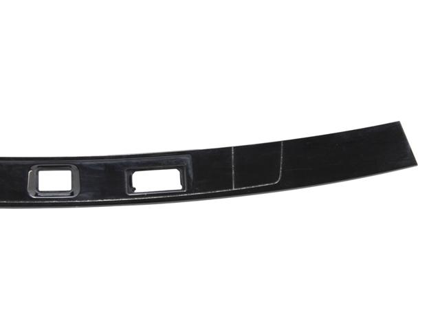 LAND ROVER LR072364 Молдинг двери задней (багажной 3/5-й) в наличии Кривой Рог