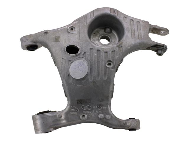 Балансир задний нижний, правый LR098947 LAND ROVER