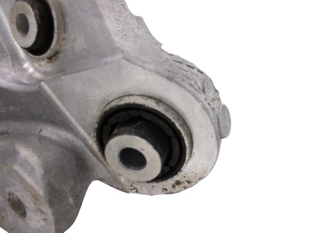 LR114285 LAND ROVER Цапфа (поворотный кулак) задний левый купить в Чернигов