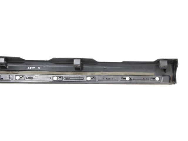 LR128587 Накладка (молдинг) порога наружная левая купить Киев